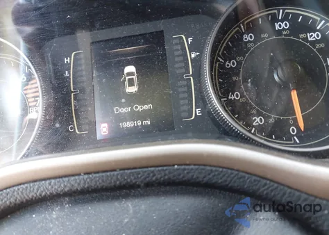 2017 Jeep Cherokee Altitude Fwd z USA, uszkodzony, nr VIN 1C4PJLAB6HW652773